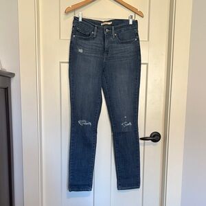 Levi's Dark Blue Skinny Jeans for Women